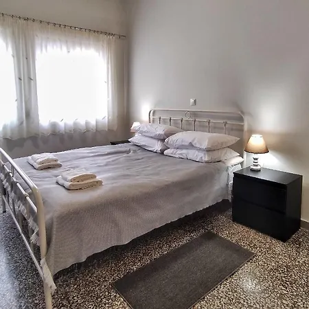 Appartement Garnet2 à Kalamata Extérieur photo
